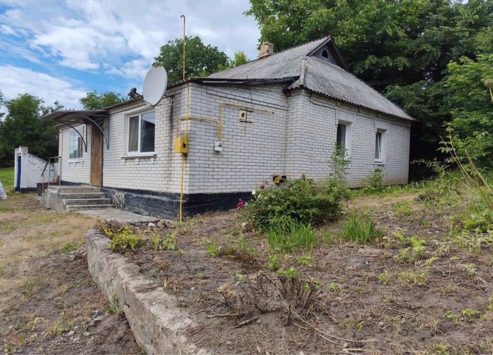 Продаж будинку село Озерна