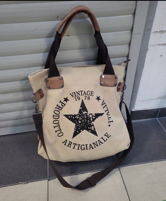 Shopper beżowa z gwiazdą