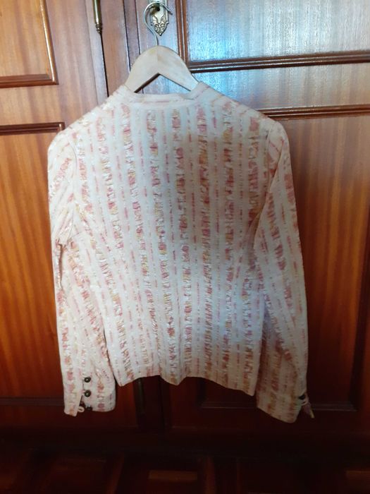 Casaquinho em tecido de algodao