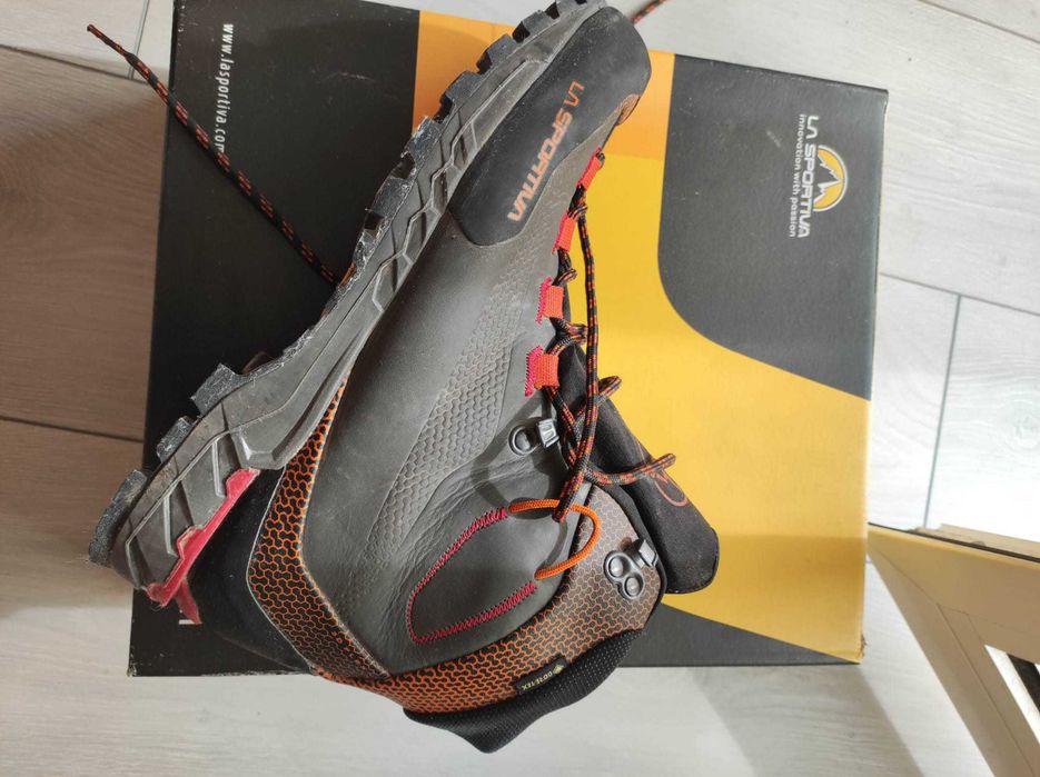 La Sportiva Trango Tech Leather GTX tam. 41 1/2 — usadas 2 vezes, excelente estado