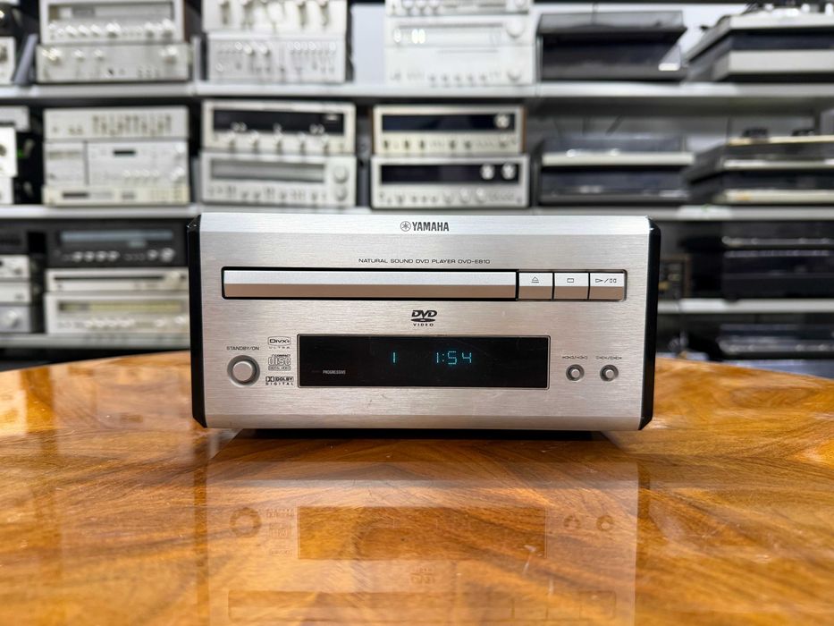 Odtwarzacz płyt CD/DVD Yamaha DVD-E810 Audio Room