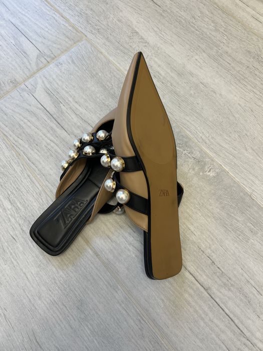 Жіночі мюлі Zara