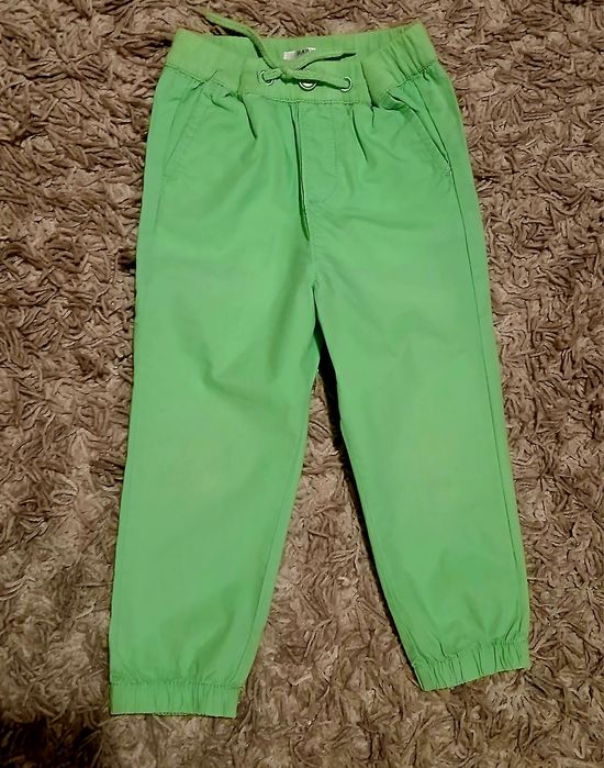 Zielone spodnie 92 unisex