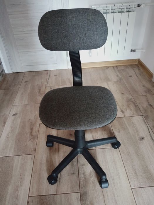 Krzesło do biurka dla dziecka