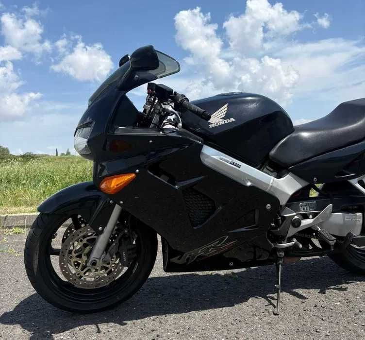 Honda VFR 800 fi  (RC46) Mota Garagem - Muito Estimada