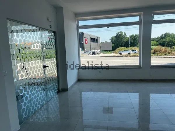 Arrendamento de espaço comercial