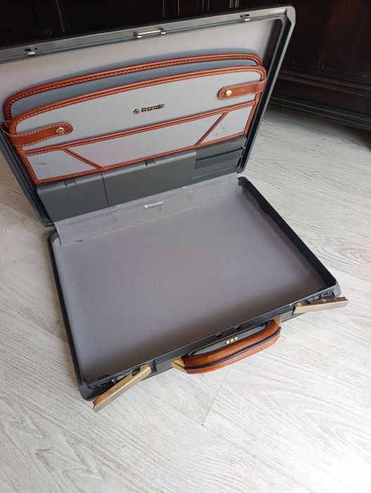 Walizka, neseser, aktówka Samsonite