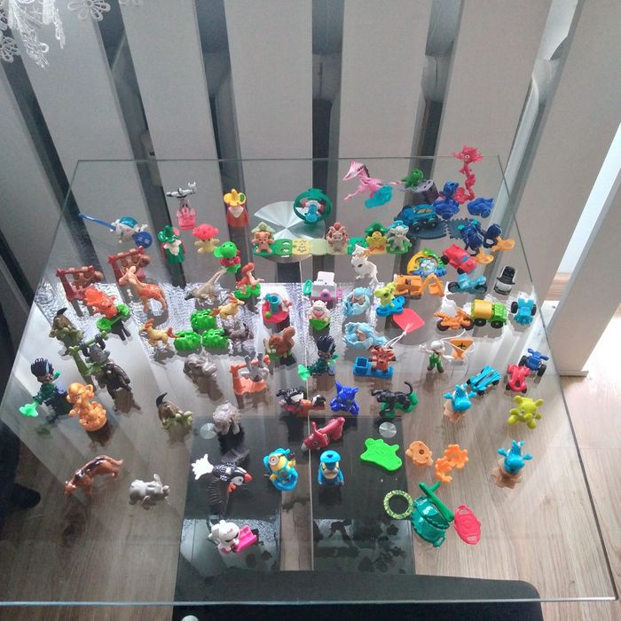 Figurki, zabawki z Kinder niespodzianki 72szt zestaw