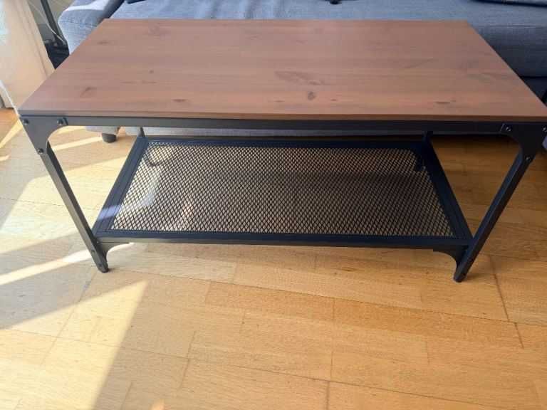 Mesa de Centro IKEA FJÄLLBO (Estilo Industrial / Madeira Maciça)