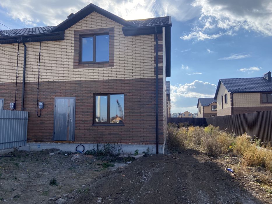 Без Комисии !!! / Продаж дом (дуплекс) 100 м.кв 4 комнаты