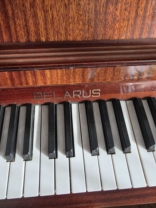 Pianino marki Belarus mało używane, stan bardzo dobry Ostrołęka