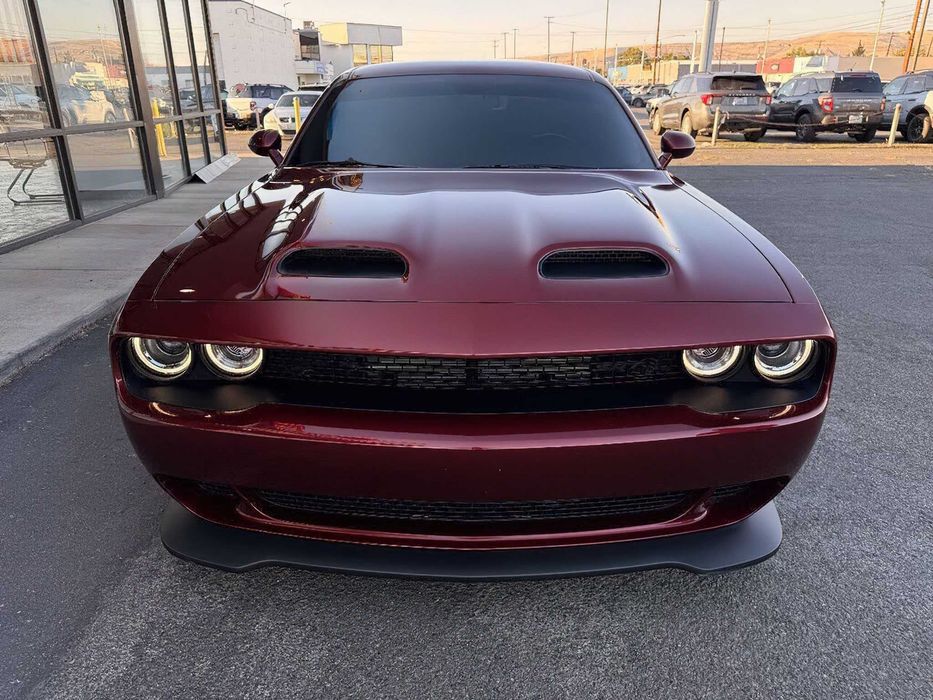 Dodge Challenger SRT Hellcat      2022