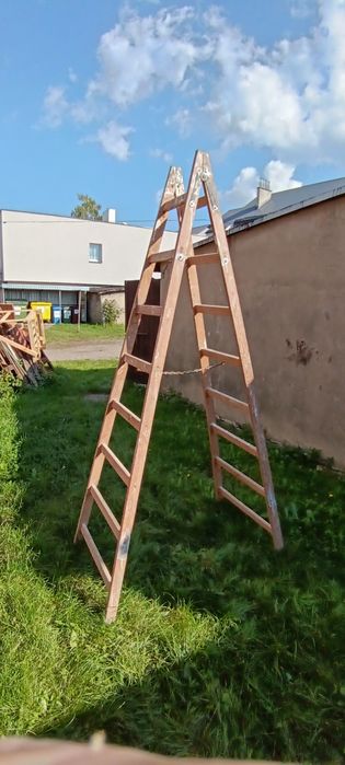 Drabina drewniana 2,5 m wysokości