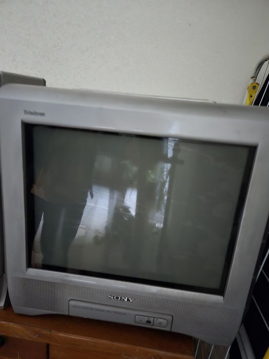Телевізор Sony trinitron  та Panasonic  б/у