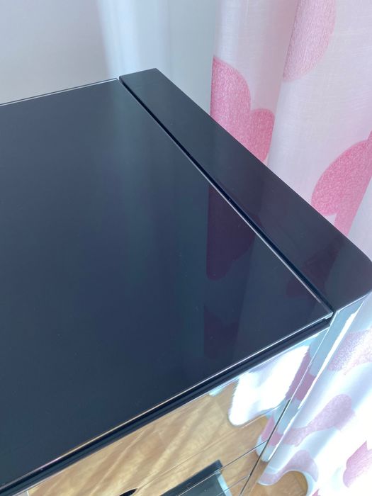 Camiseiro preto brilhante 6 gavetas