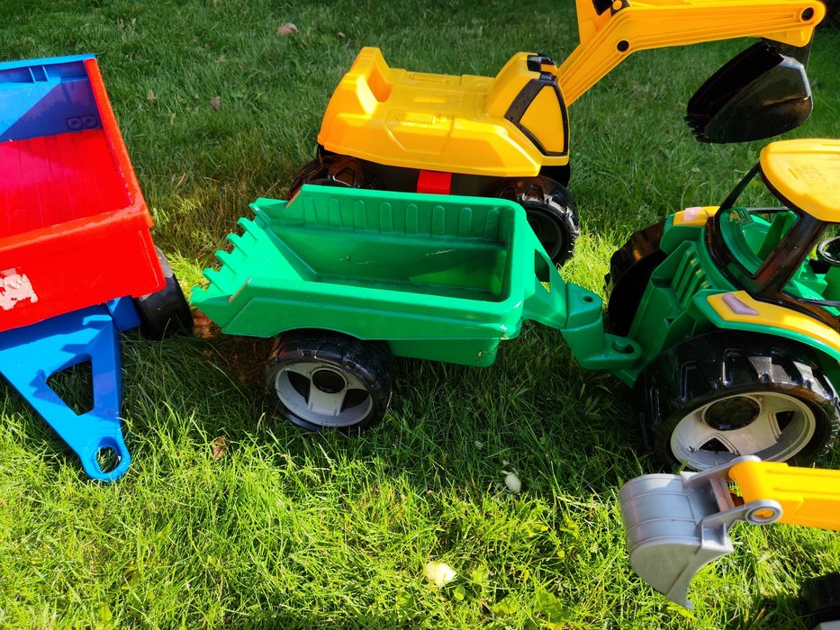 Zabawki ogrodowe koparką traktor przyczepa lena