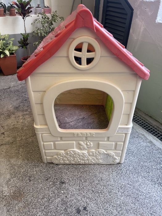Escorregas FEBER OFERTA casa de brincar
