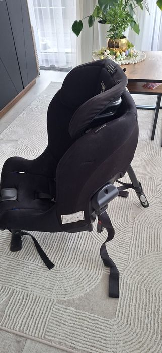 Fotelik samochodowy dla dziecka 9-25 kg jazda tylem