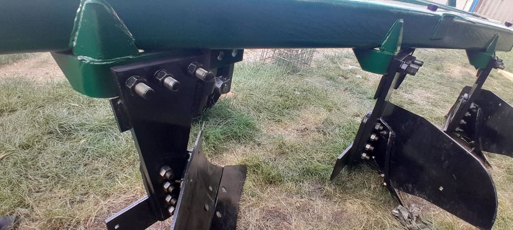 Плуг ПЛН 5-35 після реставрації