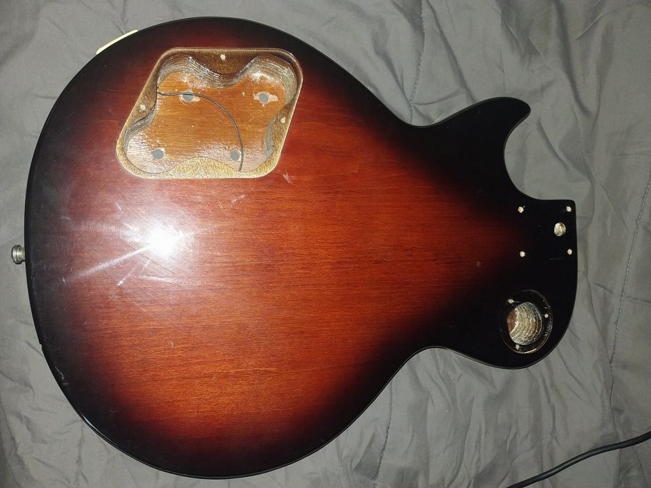 Guitarra eléctrica bolt on neck