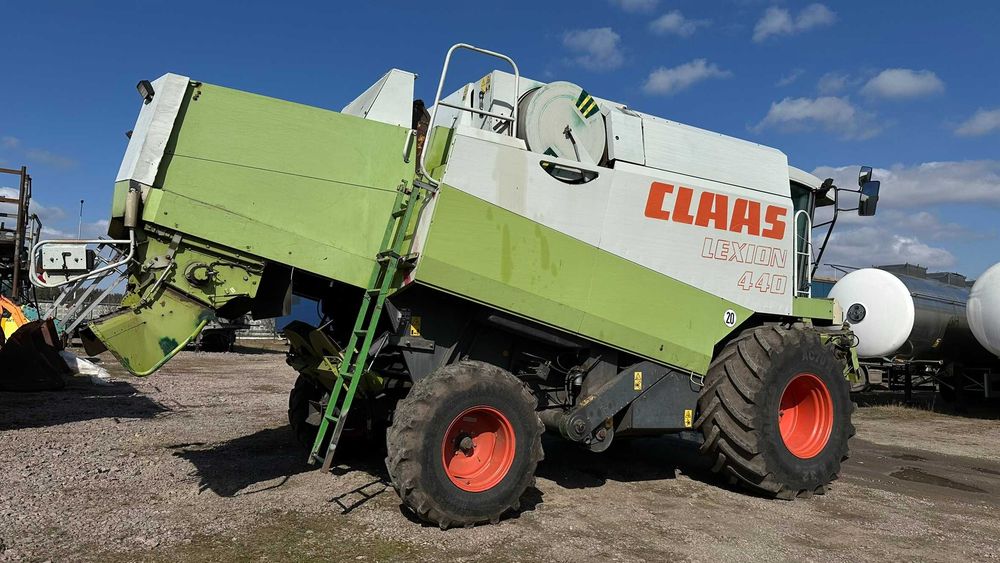 Продам комбайн Claas Lexion 440