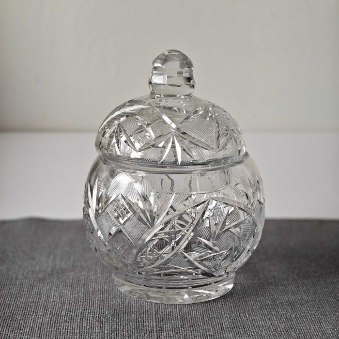 Cukiernica bombonierka kryształowa 16 cm PRL ciężka 855g vintage kryształ