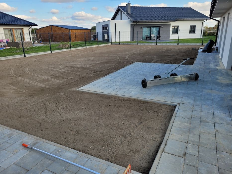 Ogrodnik:Zakładanie trawników,Aeracja,Wertykulacja,Pielęgnacja ogrodów