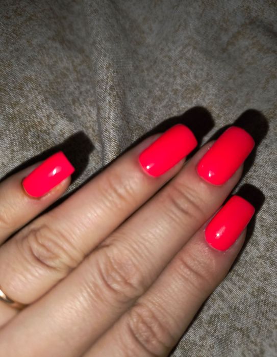 Манікюр, педикюр Черкаси