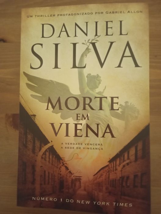 Livro- Morte em Viena