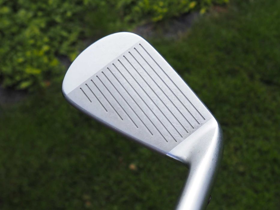 Kij do golfa Mizuno JPX 900 Iron 6 Dla leworęcznych Twój pierwszy kij!