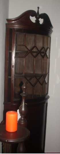 Móvel ao estilo inglês em madeira castanho maciço - anos 20