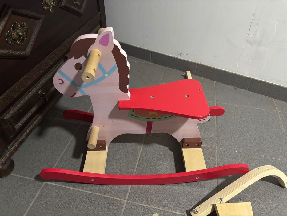 Cavalo de baloiço Aldi