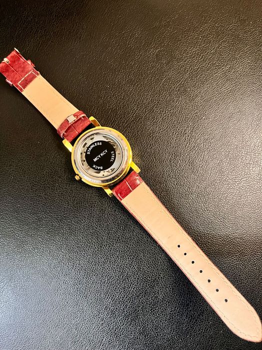 Часи на руку, скелетони