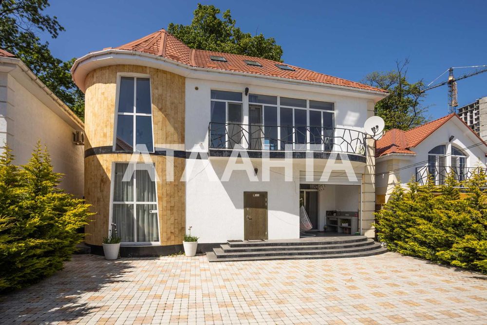 Дом у моря с бассейном и террасой — 260 м², 16 ст. Фонтана, 3 сотки