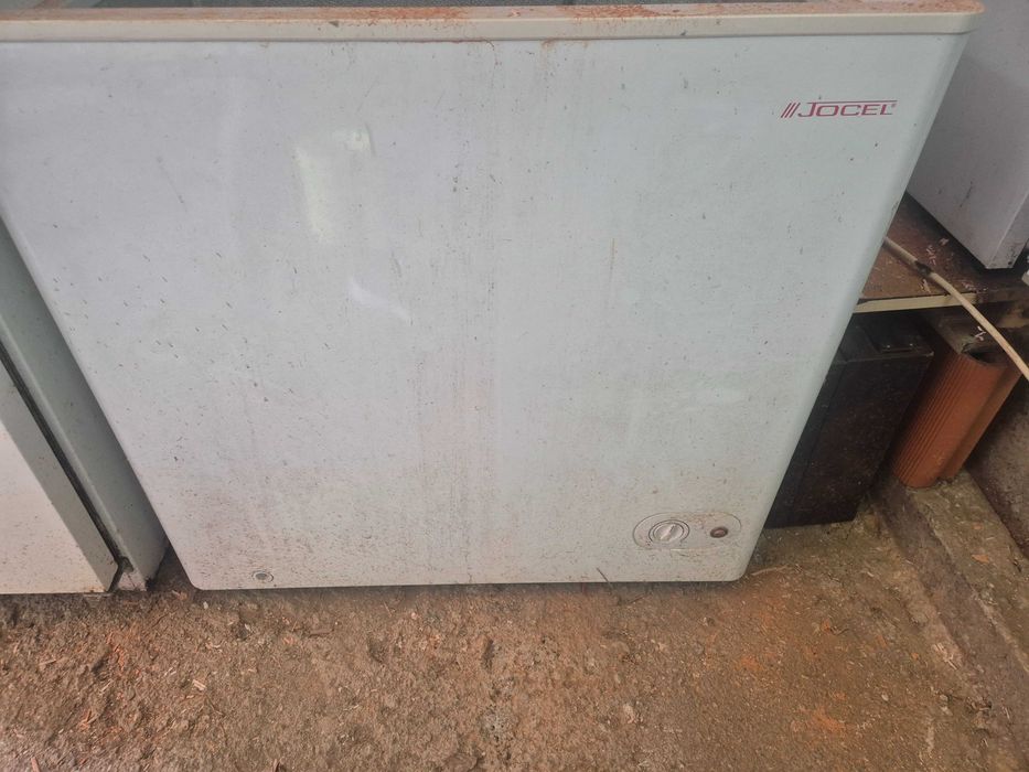 Arca congeladora Jocel - 240 lts