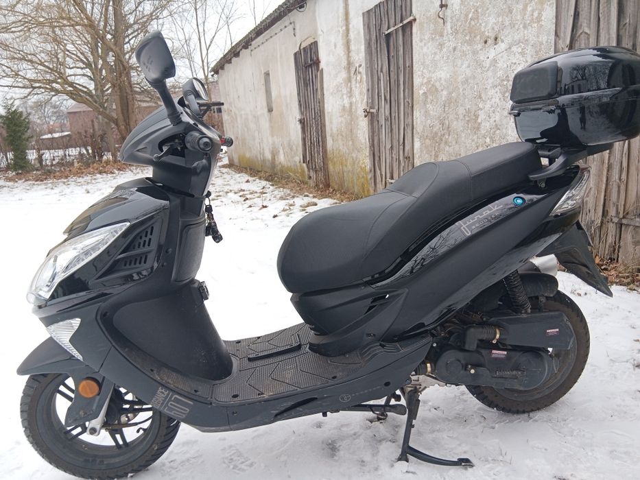 Witam Serdecznie na sprzedaż posiadam dużego Skutera Junak Elegant 607