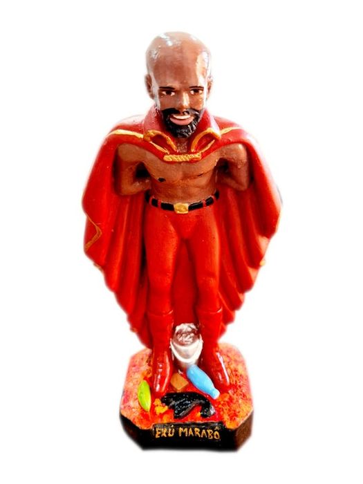 Esta estátua é uma representação de Exu Capa Preta da Encruzilhada