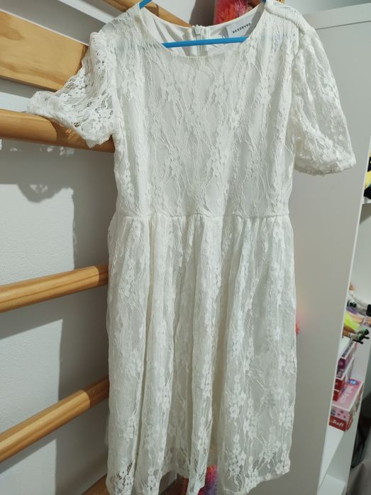 Sukienka dla dziewczynki Reserved rozm 134