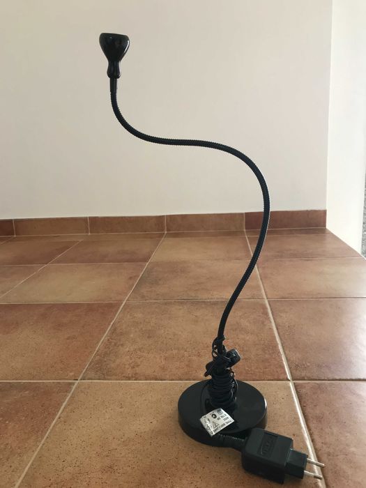 Candeeiro LED de secretária