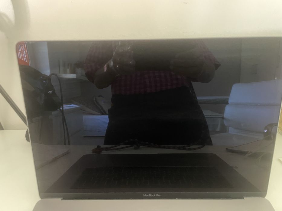 MacBook Pro 15” | 2017 | i7 | 16GB RAM | macOS Ventura