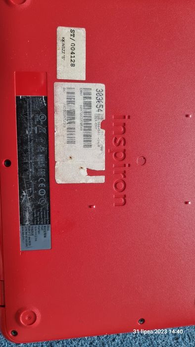 SPRZEDAM LAPTOPA  - Idealny do pracy i rozrywki! DELL Laptop 8 RAM