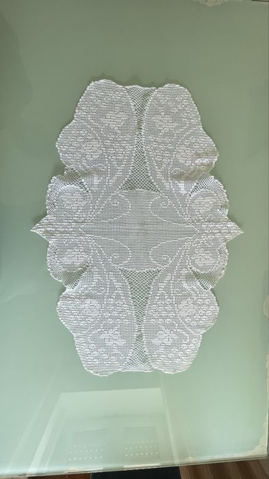 Napron em renda feita à mão