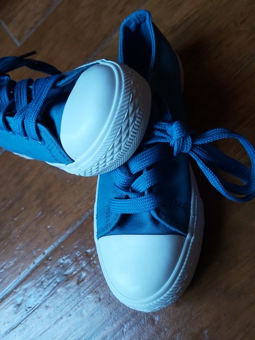 Sapatilhas/ténis de criança Novas azuis em lona