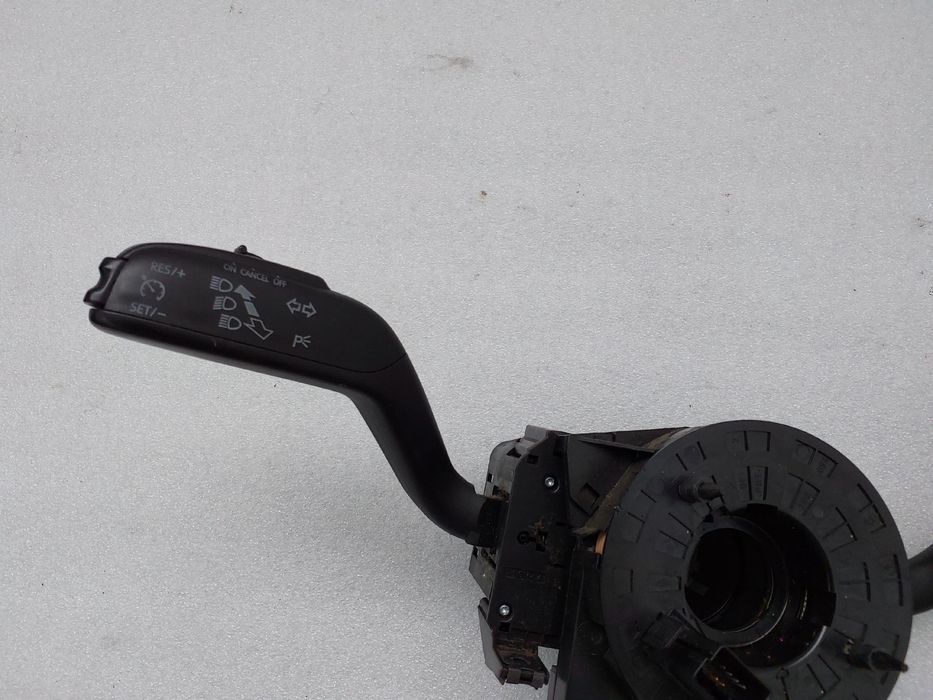 Conjunto / manetes de luzes e limpa vidros SEAT Ibiza IV ST (6J8, 6P8)
