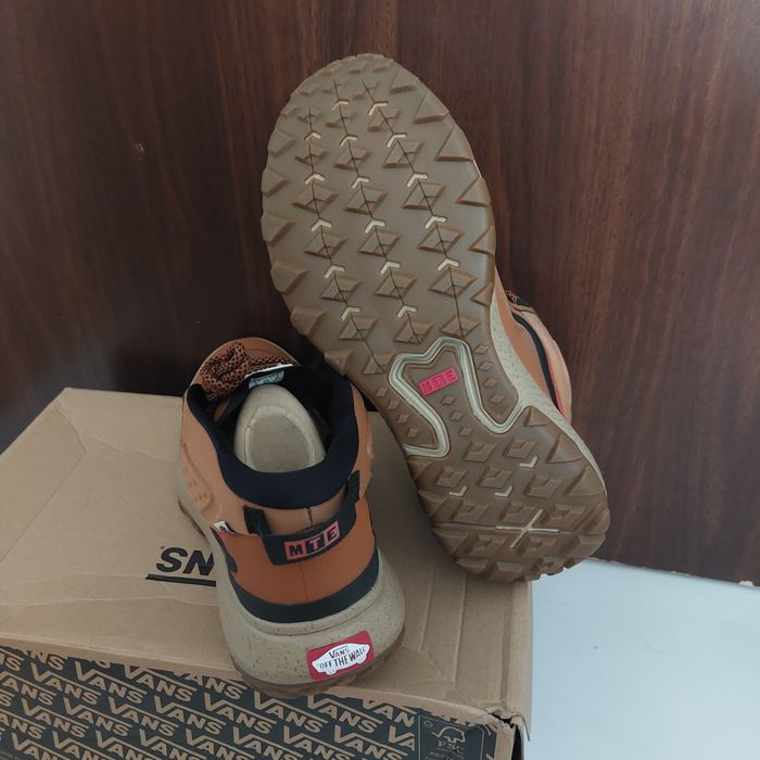 Buty męskie trekkingowe vans crosspath mid mte 42.5