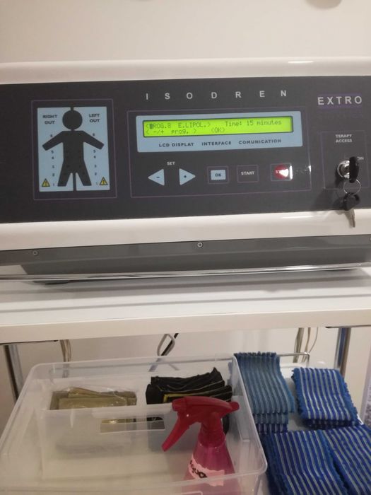 Electroestimulação Profissional Italiano com 12 prog corpo e rosto