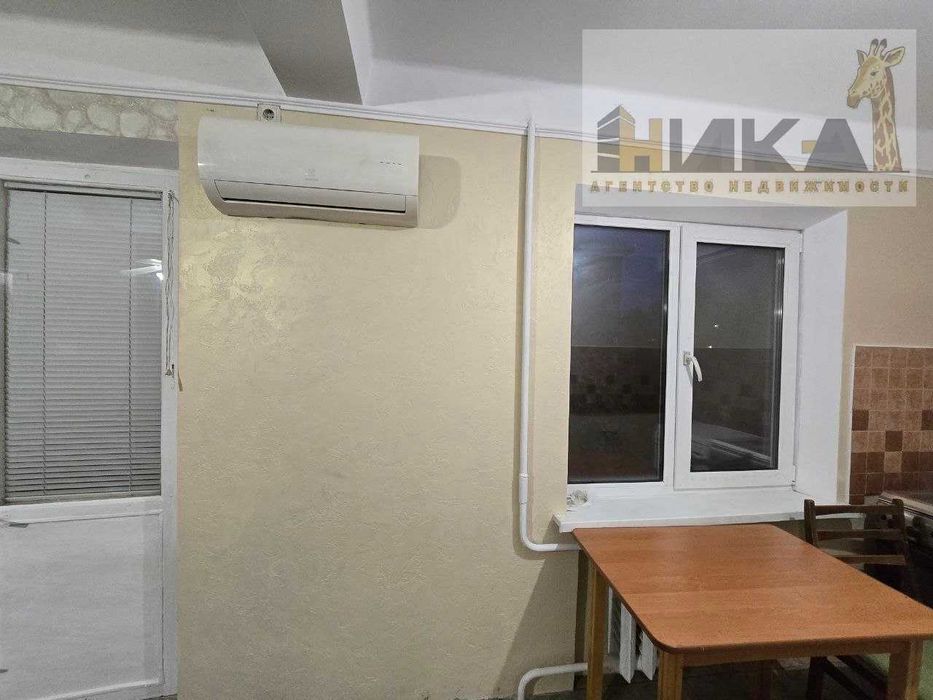 Продам 2-х кімнатну квартиру вул. Лахтінська