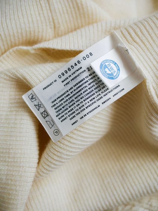 Светр водолазка butter yellow ARKET вовна 100%