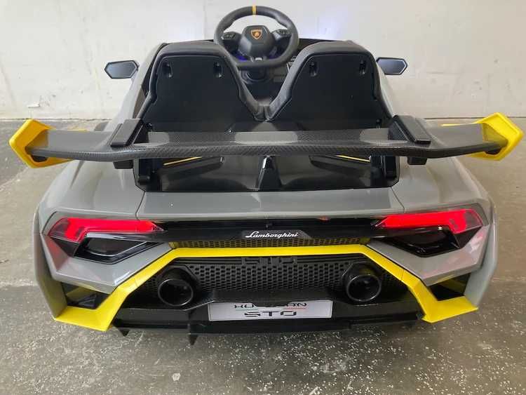Lamborghini HURACAN STO 24V do 12km/h funkcja DRIFT autko