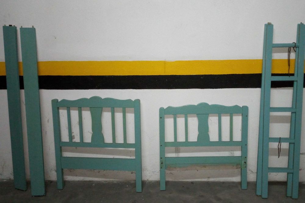 Cama de criança em madeira